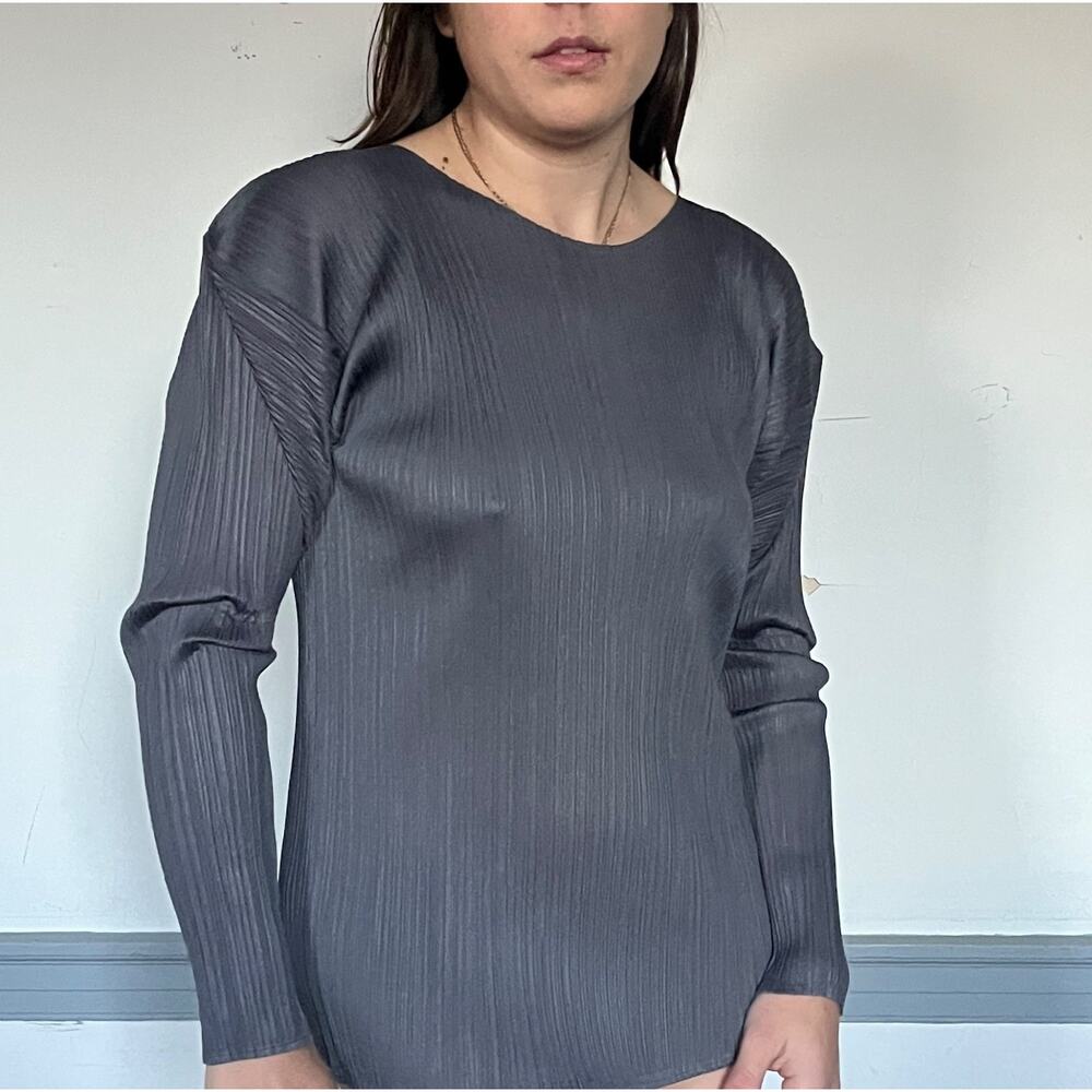 Issey Miyake Grey Women's XS Long Sleeve Top Pleats Please Collection